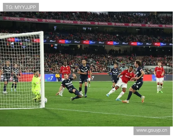 雷吉纳中路渗透战术分析:对球队表现的积极影响逐渐显现 雷吉纳中路渗透战术分析:对球队表现的积极影响逐渐显现