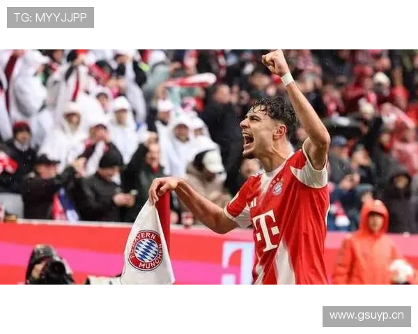 拜仁高位压迫成隐患,防线屡遭打穿暴露防守漏洞 拜仁高位压迫成隐患,防线屡遭打穿暴露防守漏洞